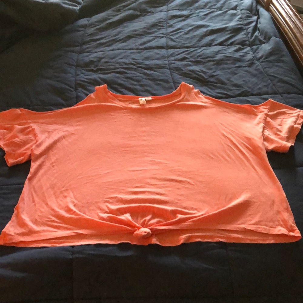 Others Follow cold shoulder top